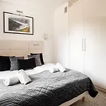 Delta Boutique Апартаменты