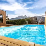 Апартаменты Delta Boutique 4*