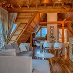 Апартаменты Delta Boutique 4*