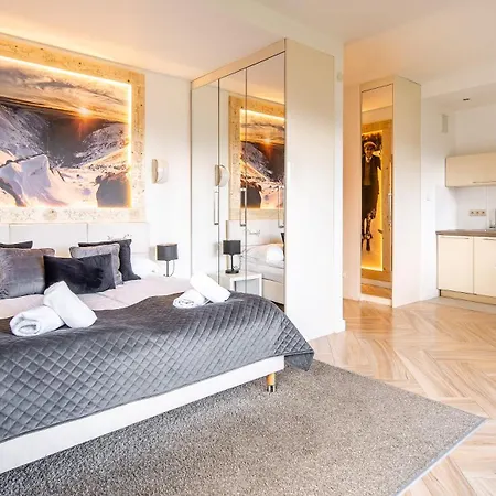 Апартаменты Delta Boutique 4*
